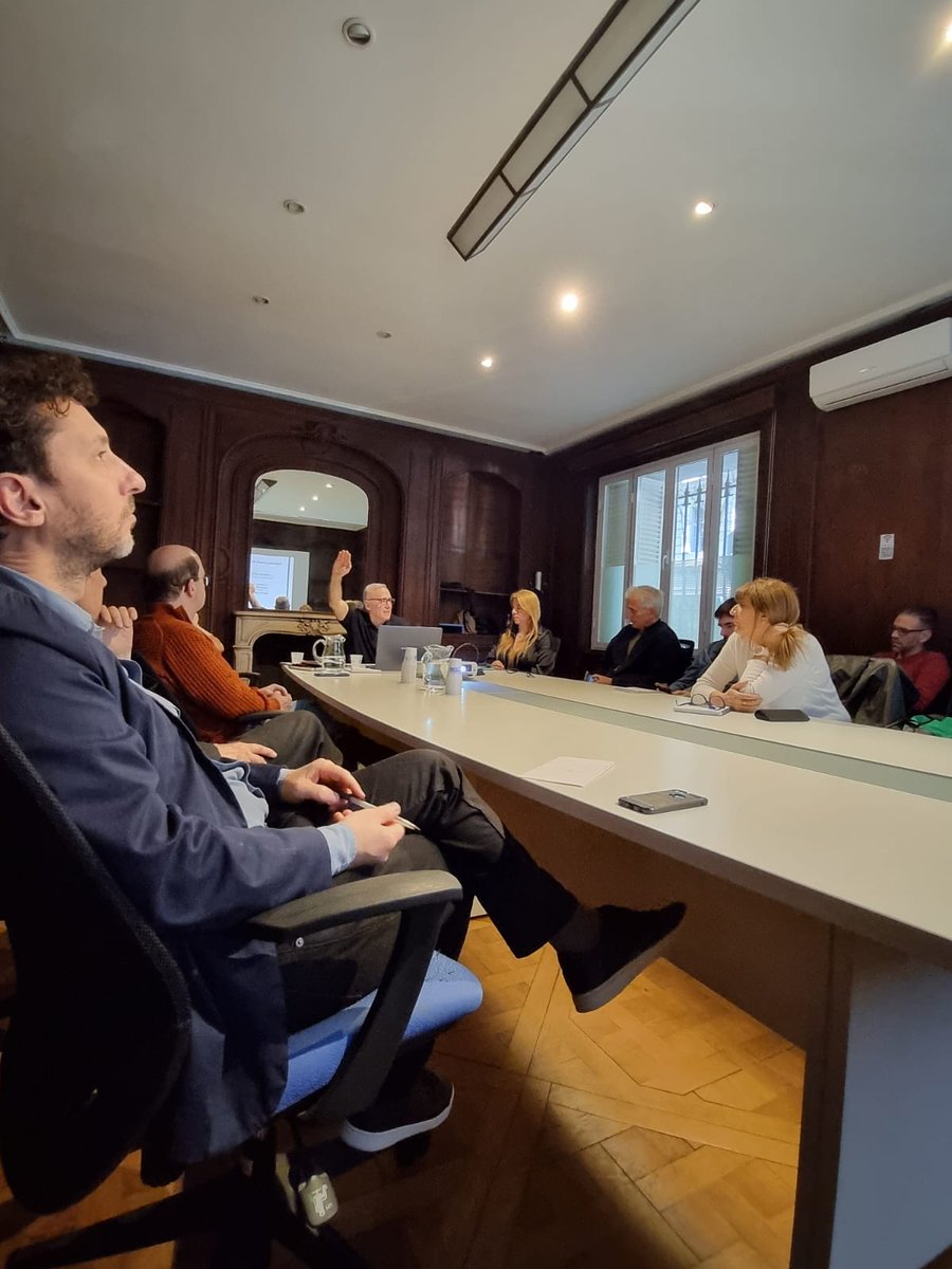 CELIV_UNTREF's tweet photo. Marcelo Sain presentó Ciudad de pobres corazones 📚“En Argentina el pavoteo de la clase política criolla - santafecina y nacional- la incapacita entender la complejidad del narcotráfico y sus lazos con el Estado."
Agradecemos a #MarceloSain, #EnriqueFont  y @ICarolinaDuque 👏 https://t.co/ACZTVlcb5y