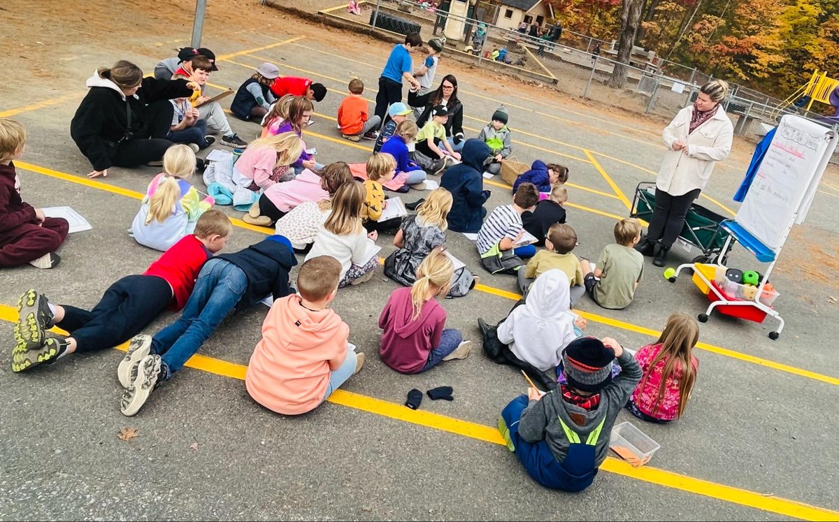 On Oct 18, schools recognized #TakeMeOutsideDay as an opp to deepen connections with Indigenous perspectives, strengthen their well-being with outdoor learning, and increase knowledge about climate change. #TheLandWeLearnFromTLDSB

Read more: ow.ly/Wbr050Q13OT
