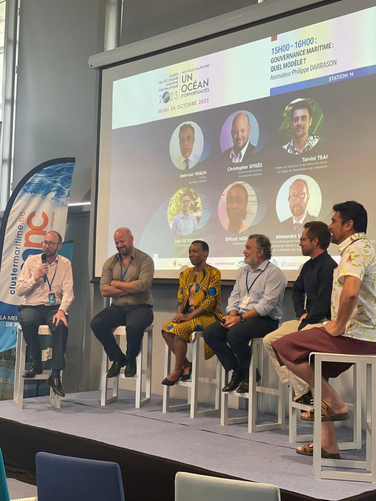 Et dernière table-ronde dédiée à un sujet crucial mais structurant : la gouvernance maritime.
Avec <a href="/cgyges/">christopher gyges</a> <a href="/GouvNC/">GouvernementNC</a>, Taivini Teai ministre polynésien des ressources marines, le Cluster Maritime de Mayotte et <a href="/ClusterMarRun/">Cluster Maritime de La Réunion</a>. L’occasion de présenter le modèle <a href="/ComiteFr/">Comité France Maritime</a>