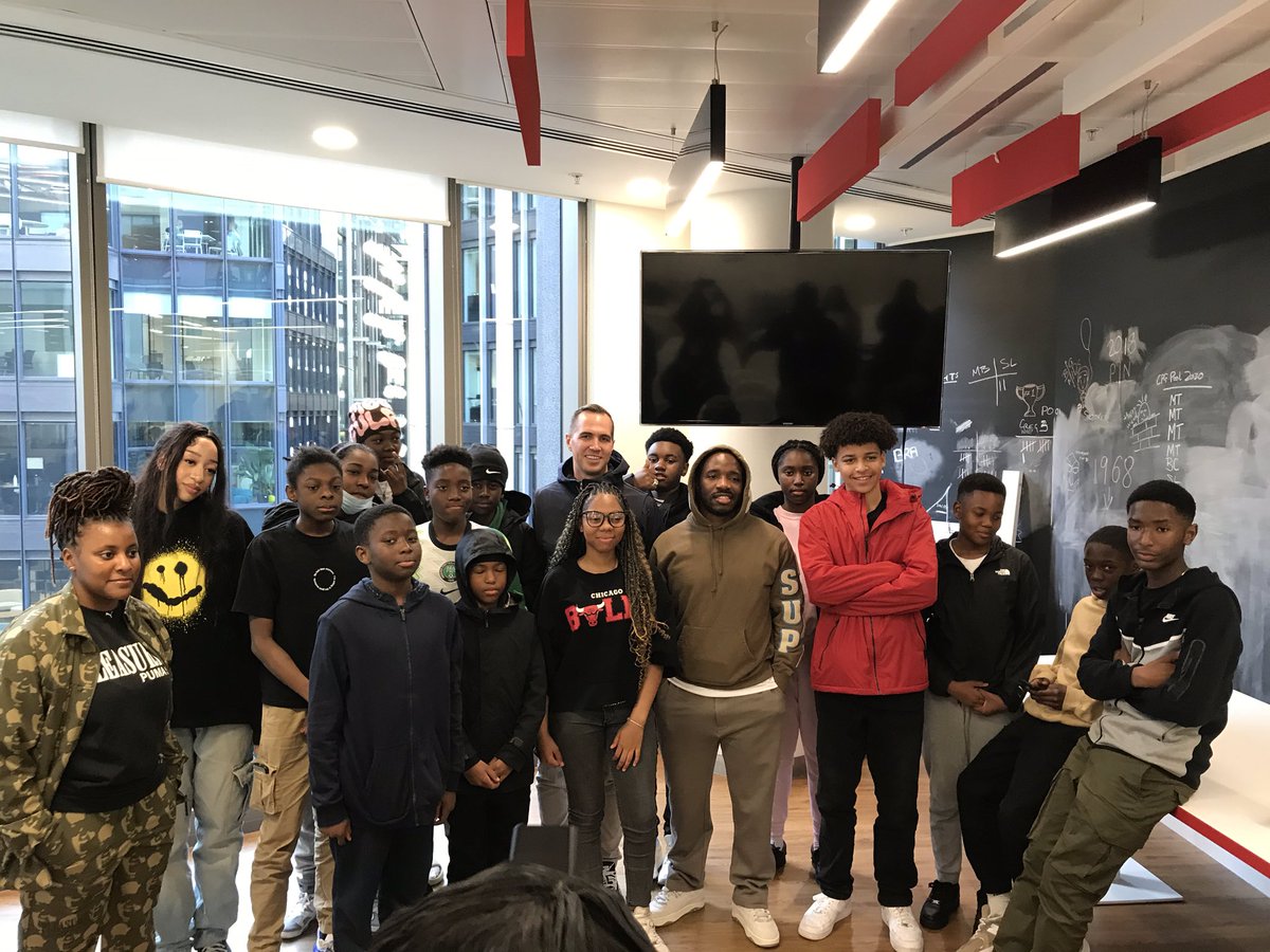 Today we took our young ones to one of @PUMARunning offices and to meet @konanplaydirty and discuss the creative industry 🎤🔥