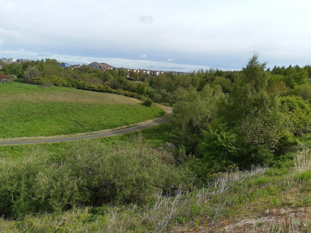 NatureScot's tweet image. 150 projects have received £30 million from the Scottish Government's #NatureRestorationFund since 2021. NatureScot Chair Colin Galbraith joined Biodiversity Minister @lornaslater at the Pentlands to Portobello greening project today to mark the milestone. nature.scot/saving-scotlan…