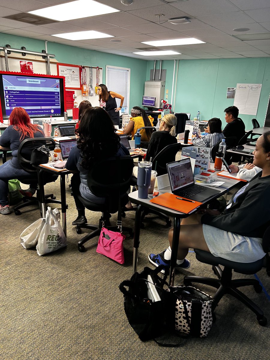 ESE Instructional Coaches, Ms. Horton &amp; Ms. Comeaux, hosted a full house during today's PD on Providing Effective Standards-Based Instruction. Engagement was high and participants were enthusiastic! <a href="/Wendyjivory/">Wendy Ivory</a> <a href="/gesundheit_dr/">Dr Ian Gesundheit</a>
