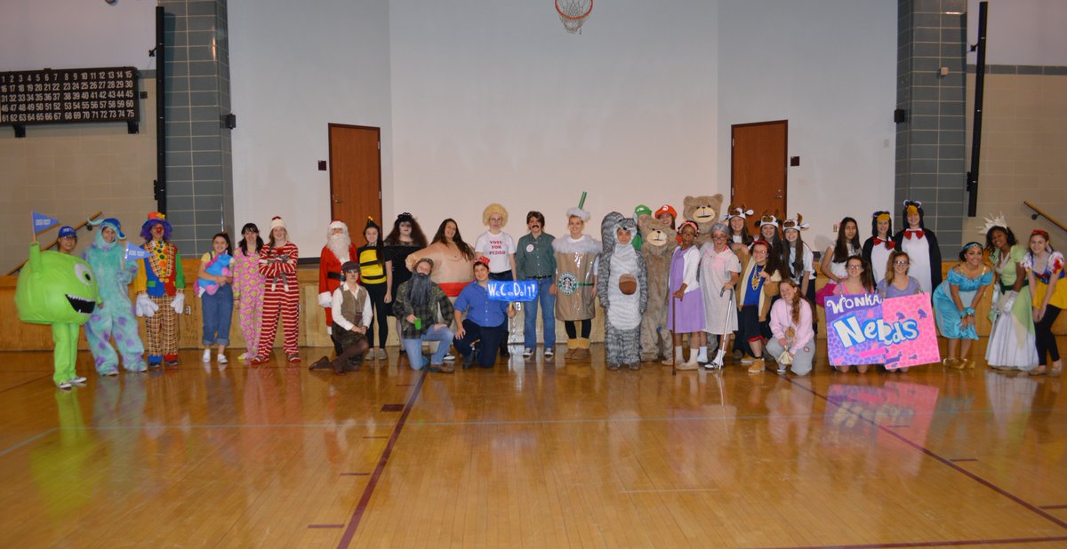 OCHS_Pittsburgh's tweet photo. Dressing in costumes for Halloween caught on in a flash! 👻🧛♀️ What was your favorite costume in high school? Drop a picture in the comments! 🎃🧙♀️ #OCthrowback #OC35thAnniversary https://t.co/cel5wQo76P