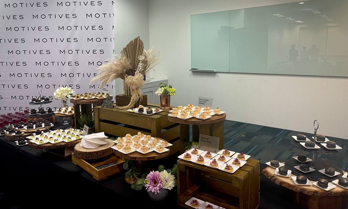 MarketAmerica's tweet photo. Prepping for Market Singapore Leadership School, we celebrated our #MASGLS2023 Challenge Winners with tea from Partner Store Amici Foodline. 🌟 Inspired by their achievements, we're set for a weekend of growth. 📖☕️
#MarketAmerica | #ChallengeWinners https://t.co/zOt7VUSSCU