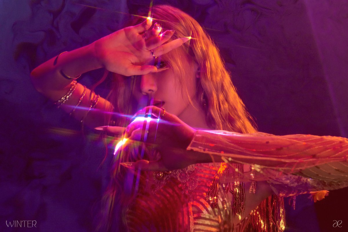 ครบรอบ 3 ปีแล้วนะ ที่ฤดูหนาวเข้ามาปกคลุมหัวใจของทุกๆคน ❄️

ในโอกาสดีๆแบบนี้ เชิญชวนมายมาร่วมบอกเล่า ‘โมเมนต์ความประทับใจกับน้องหนาว’ กันค่ะ! 💕

3 YEARS WITH WINTER
#1095DaysInWINTERVerse
#MemoriesWithWINTER