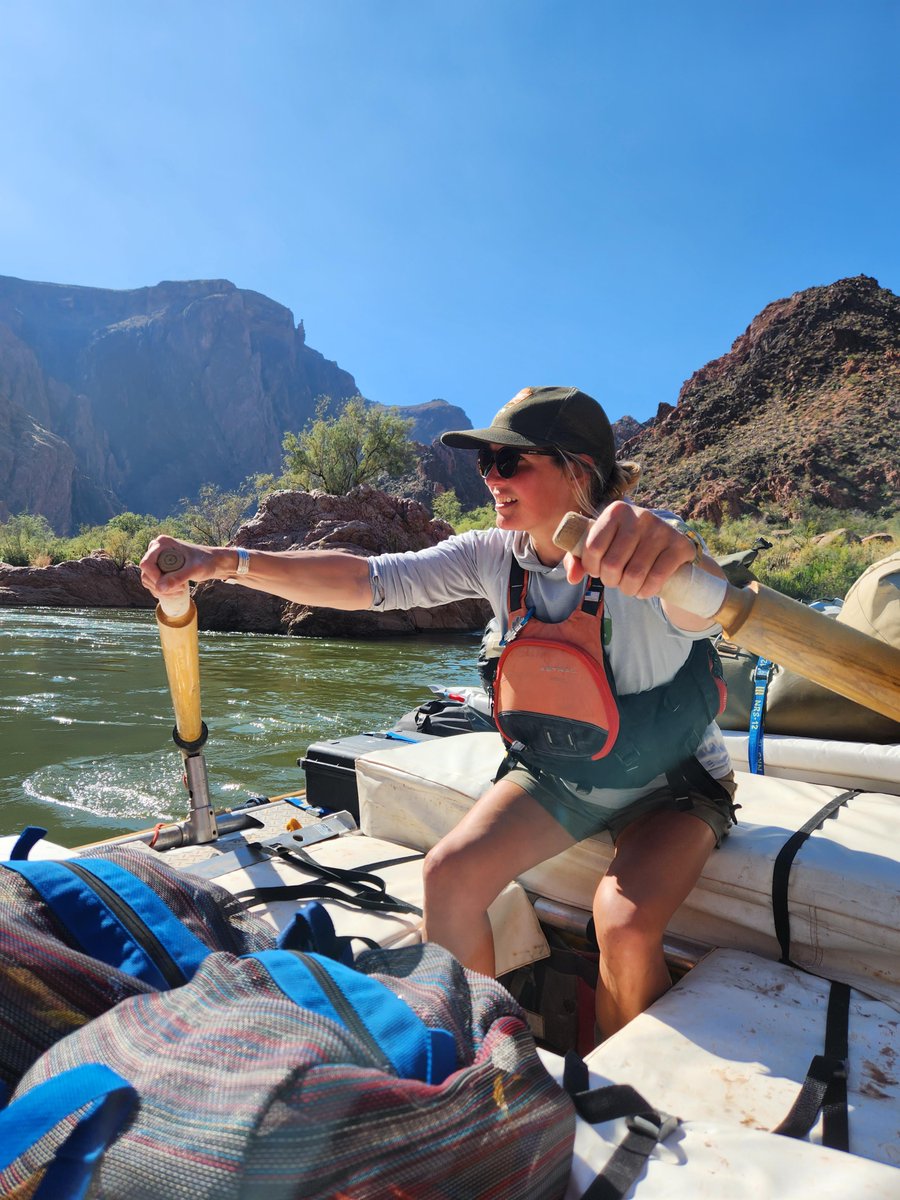 USGSAZ's tweet photo. #GrandCanyonNPS boat operator Chelsea Arndt was spotted last week at Boat Beach near #PhantomRanch during a staff exchange for a trail crew project. Seeing other DOI agencies doing their thing in the canyon is always fun!
#USGS_AzWSC @GrandCanyonNPS https://t.co/h0K0ZczzHF