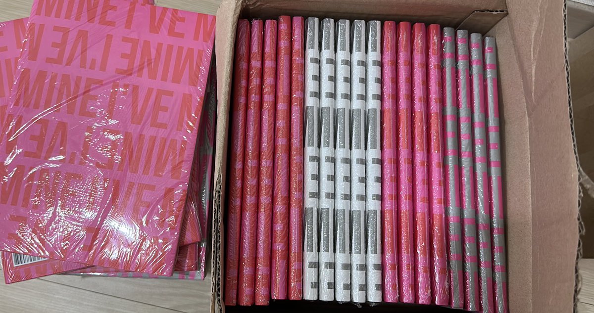 cookie_proxy's tweet photo. 아이브 I’ve Mine 미개봉 앨범 양도
IVE SEALED ALBUMS
✅현물 장당 0.65 <on hands >
✅배송 예정 0.55 <on the way>
Only Set(4ea)
4개 세트로만 양도 🔥
#wonyoungwts #wonyoungiso #ivewts #iveiso #ivewtt #wttive #wtsive #ivesale #ive #ivego #yujinwts #reiwts #gaeulwts #lizwtt #lizwts #leeseowts #gaeulwts #kpop #Giveaway #아이브 #컴백 #위드뮤 #withmuu #사운드웨이브 #사웨 #럭드 #luckydraw #ive #Cookie_ld