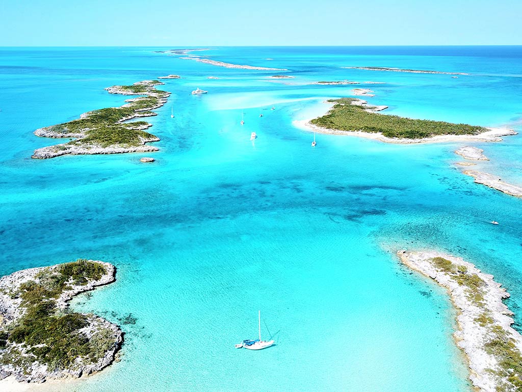 OurSharedOcean's tweet photo. #OurSharedIslands No.10
🇧🇸 The Bahamas 🧵
Derived from Spanish 'baja mar' - shallow sea. Andros Barrier Reef is 190 mls long & 3rd largest living organism on Earth! drops to 6000 ft in places, has 670 fish & 200 coral species incl endangered Elkhorn Coral
@MarineInst @Irish_Aid https://t.co/UTTKicGf7P