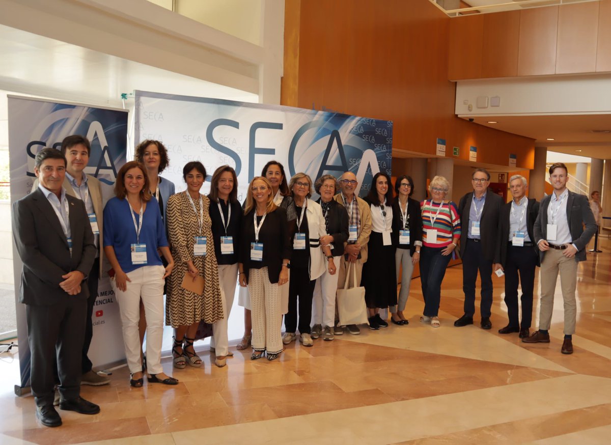 Junta Directiva de la <a href="/CalidadAsistenc/">SECA ~ Sociedad Española de Calidad Asistencial</a>  en el XXXIX Congreso de la Sociedad, que se está celebrando en Murcia entre los días 25 y 27 de octubre.

👉 La calidad asistencial, pilar de la sostenibilidad #SECA23