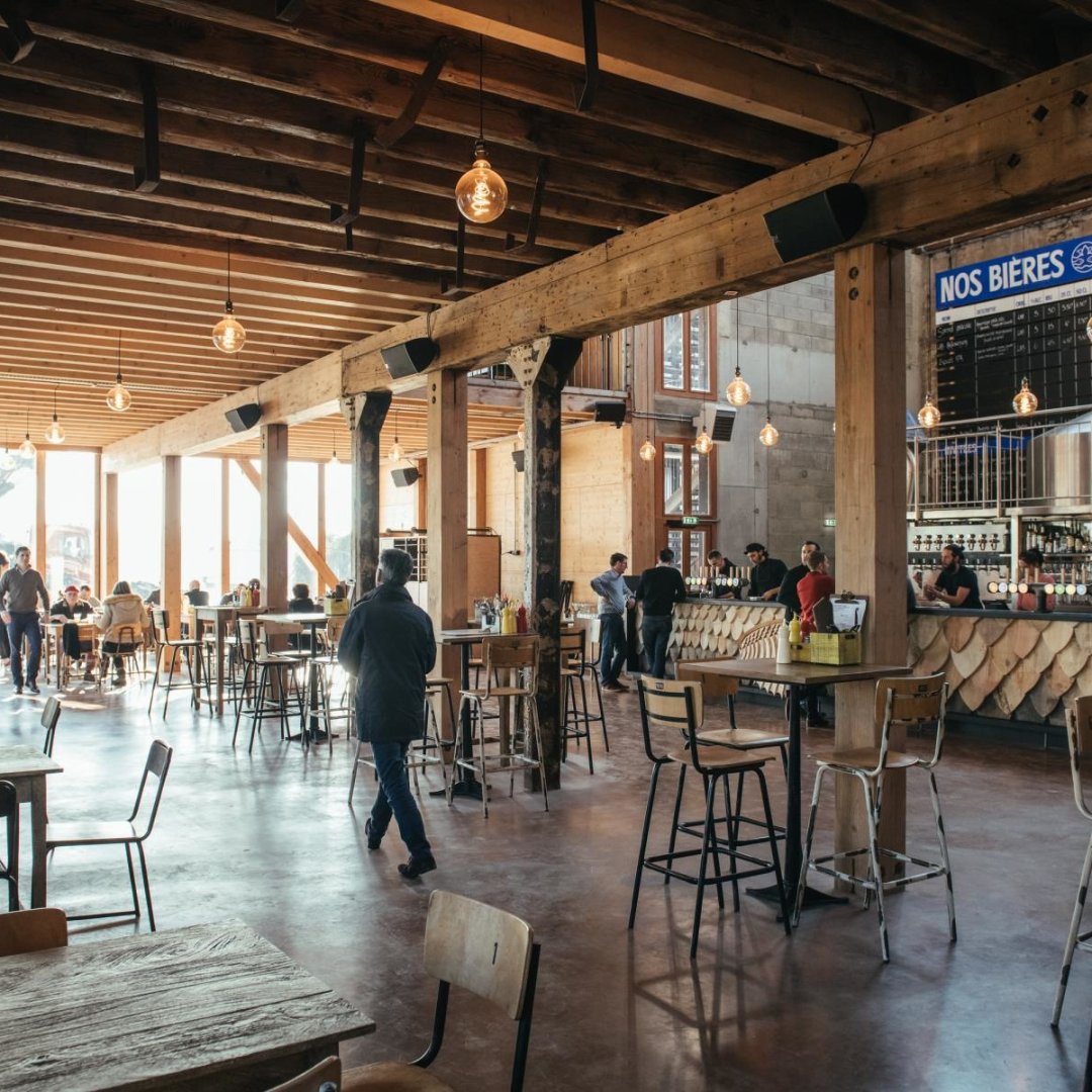 Boiscom's tweet photo. // #Inspiration bois ⭐\\

Aujourd'hui direction la ville de Nantes pour découvrir la brasserie artisanale Little Atlantique Brewery. 🍺 
Réhabilitation d'une ancienne huilerie en bois (livraison en 2019) 

©David Gallard https://t.co/57iASBPb4O