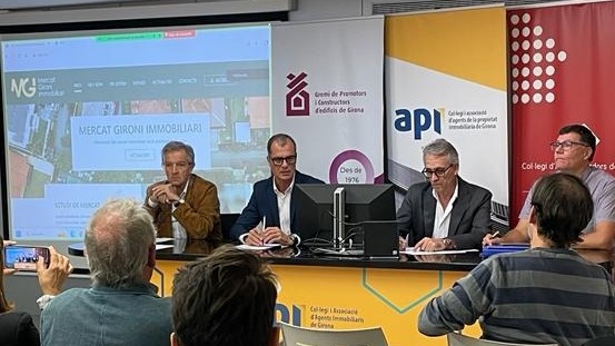 cafgirona's tweet image. 📈Juntament amb @apigirona i el #Gremi de #Promotors i #Constructors d’edificis de #Girona presenten la plataforma ‘Mercat Gironí Immobiliari (MGI)’ que permetrà disposar de dades reals de les comarques gironines sobre el sector [FIL👇]