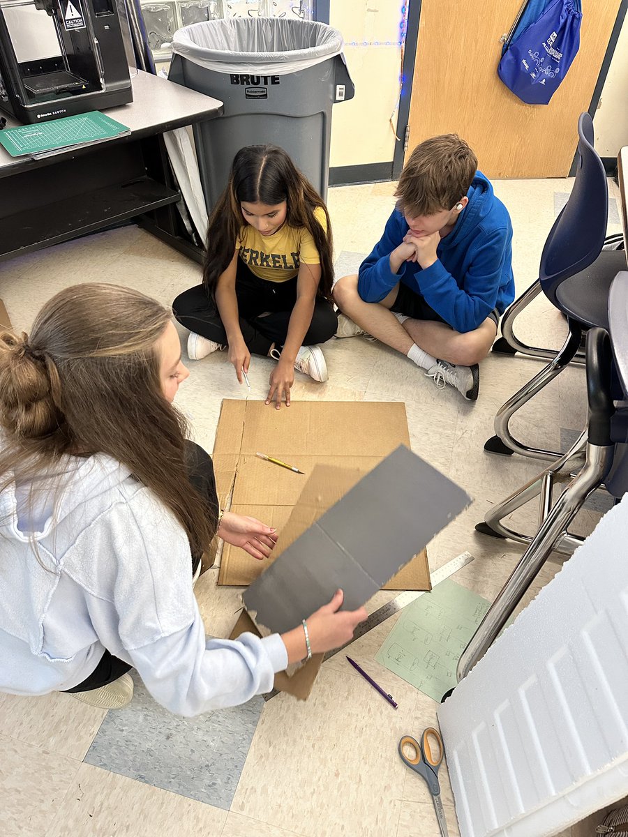 Cerroni_Teched's tweet photo. The @PLTWorg IED class began constructing their carnival game boards! I am super excited to see their finished games! @BrianaOBrienLHS @BrettRWoodcock @MrLawrence_LCSD #girlsinSTEM #Warriorsatwork #pool #pltw https://t.co/0hdPBw5OZx