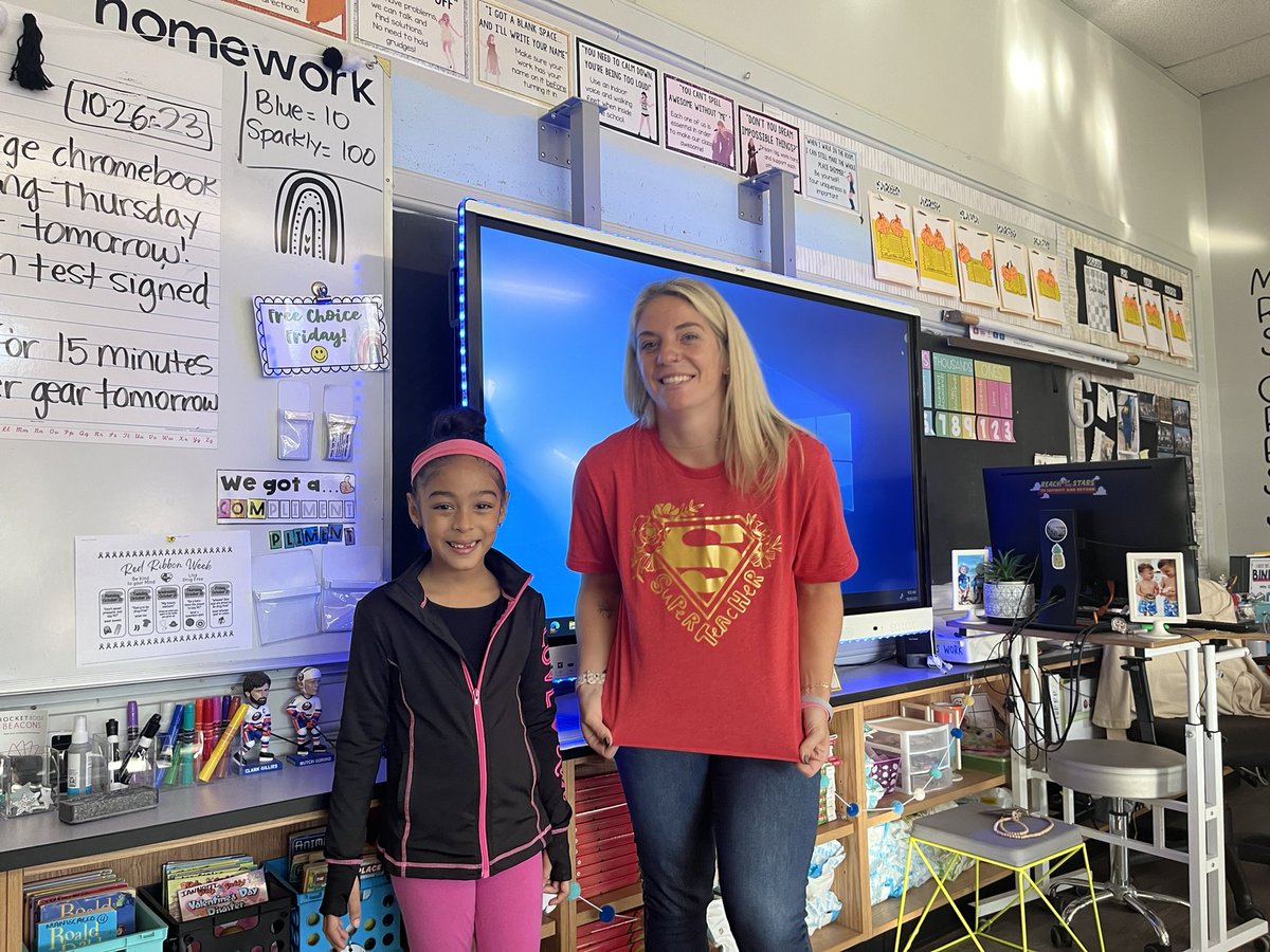 mrsgress1's tweet photo. Some of our awesome 2nd grade superheroes! Even a superhero dressed as her mom! 🥹🥰 @WheelerAvenue @VS13UFSD #RedRibbonWeek #TeamGress https://t.co/dPTsTYDug7