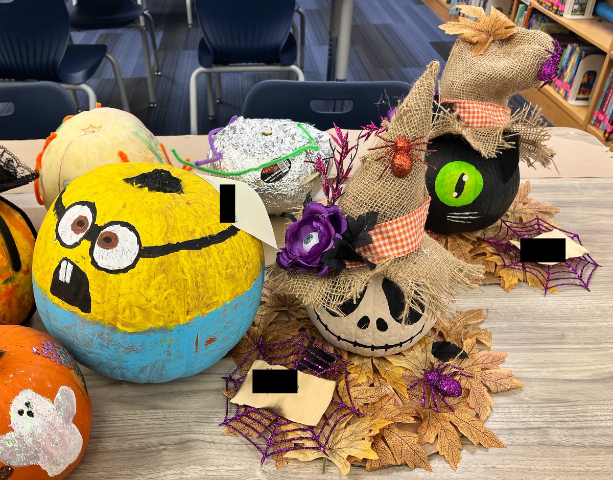 Tolbert_DISD's tweet photo. Getting ready for our pumpkin contest during the Fall Festival. Come by and vote on a pumpkin from 4-6:30 and support the school! #TeamTolbert #joyfactor @DrDayannaKelly @Kimball_Cluster @Tanya_N_Shelton @dallasschools @DallasISDSupt @TeamDallasISD https://t.co/Cle6jSPBeW