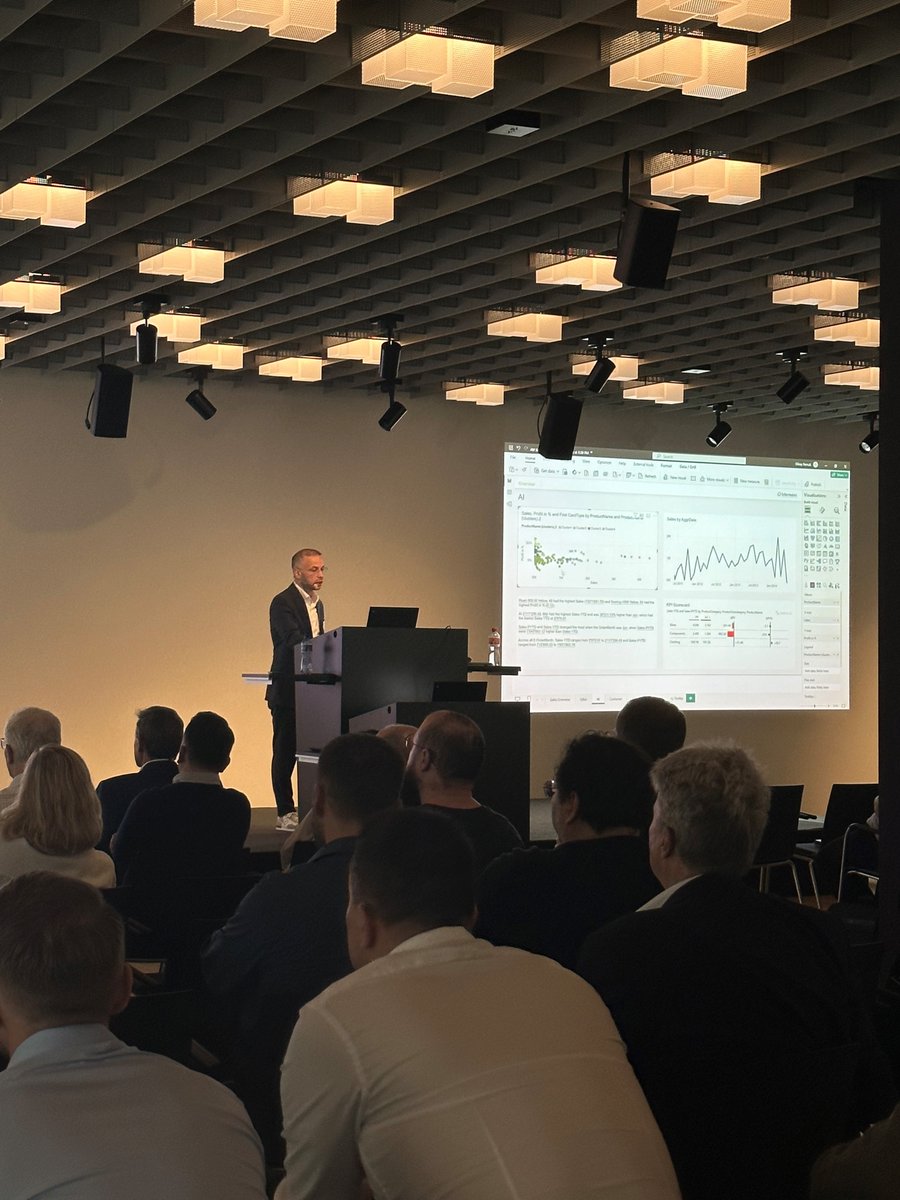 rinomentil's tweet image. More impressions from #iDID2023:
Presentation &quot;AI in Data Analytics&quot; with #Qlik and Power BI.

#Informatec #businessintelligence #bi #powerbi #talend #barc #DataMesh #LakeHouse #Keynote #DataWarehouse
