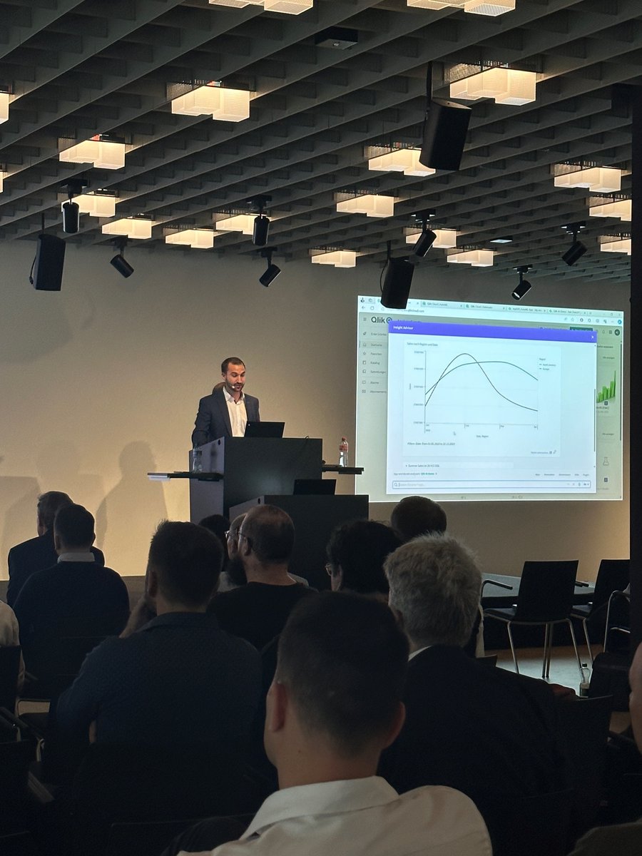rinomentil's tweet image. More impressions from #iDID2023:
Presentation &quot;AI in Data Analytics&quot; with #Qlik and Power BI.

#Informatec #businessintelligence #bi #powerbi #talend #barc #DataMesh #LakeHouse #Keynote #DataWarehouse