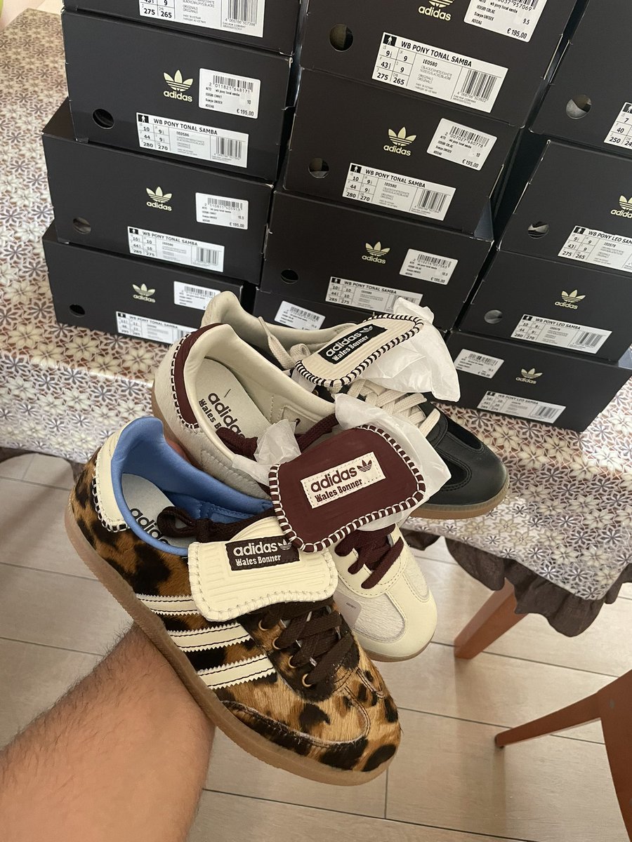 data di uscita boh 🤷🏻‍♂️🫢
x17 unreleased samba wb 
-
-

<a href="/CageVanguard/">Vanguard Cage</a> 
<a href="/ResellChef/">Chef Resell</a>