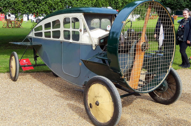 PolymeshNetwork's tweet photo. Yea I like RWAs

R - Really
W - Weird
A - Automobiles https://t.co/HhuVi9M8UR