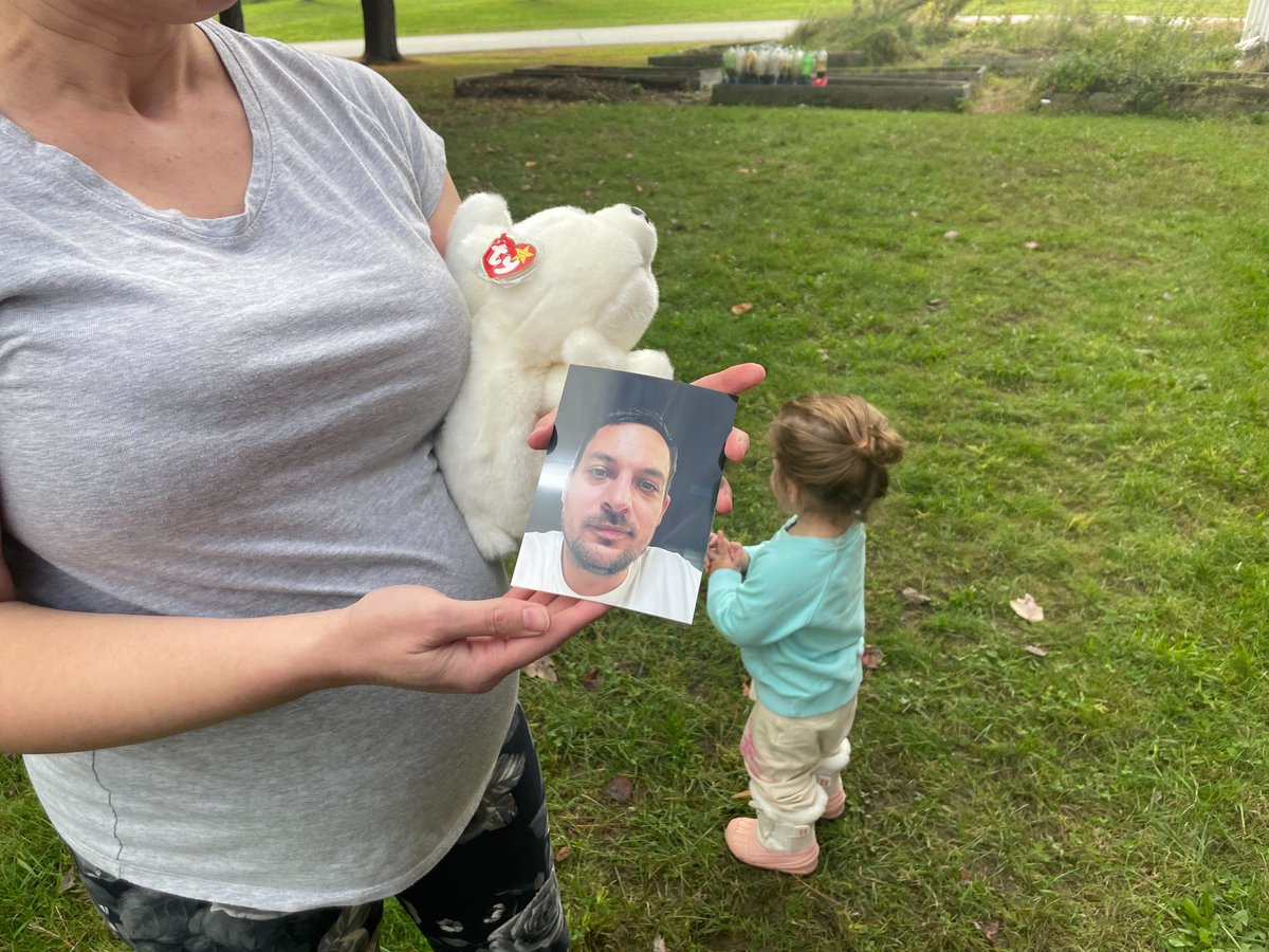 samanthajgross's tweet image. Brenda Hathaway was at Schemengees Bar and Grille in #Lewiston when her toddler, Lilian, started to get fussy. She ended up leaving early while her husband, Max Hathaway, stayed behind.

She hasn’t heard from him since, and is trying to reach anyone who may have information.