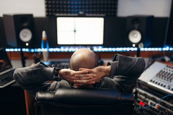 KollabSol's tweet photo. Want to inject true emotion into your music? Unleash your inner artist! Follow experimental creative instincts without limits. Improvising wildly taps into raw passion. Listen to your heart and let intuition guide you. Profound production comes from the soul. ✨#musicproduction https://t.co/rjZL0i3ESI