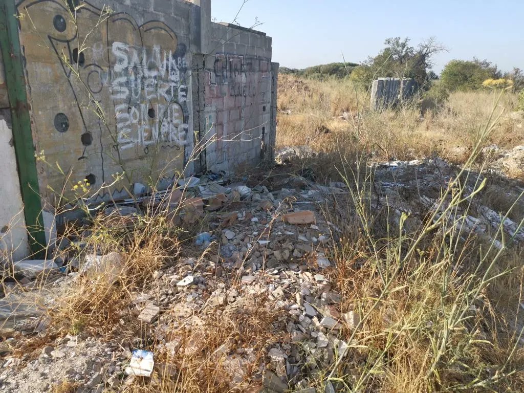 3rLocal's tweet photo. LA NUEVA ESISA
El partido político Local 3R pone en conocimiento a la ciudadanía Isleña, q cerca d cumplir un año del cambio d gerencia en la empresa d suelo Isleña ESISA, no ha sido capaz  poner en el mercado ni una sola vivienda pública,ni un solo metro cuadrado d urbanización https://t.co/WUWKifLOAU