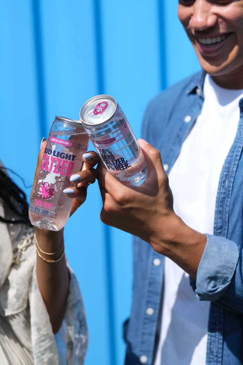 What you see is what you get. 🫧 100% Hard Seltzer, 0% Beer.🫧