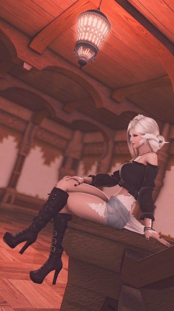 Teru finally got herself a Medium House. Now comes the 'fun' part of decorating~♥