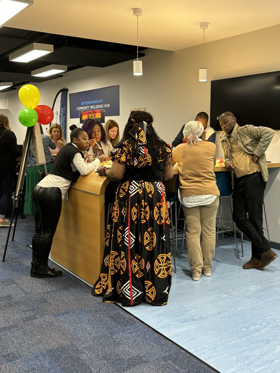 Last night was fab - celebrating Black History Month & discussing some health challenges affecting women in the community. Huge thanks go to Roneish, Lavinia, Samantha, Bee & Adam for helping us & @BobLmns organise alongside the Community & Wellbeing Hub at BNU- it was brilliant!