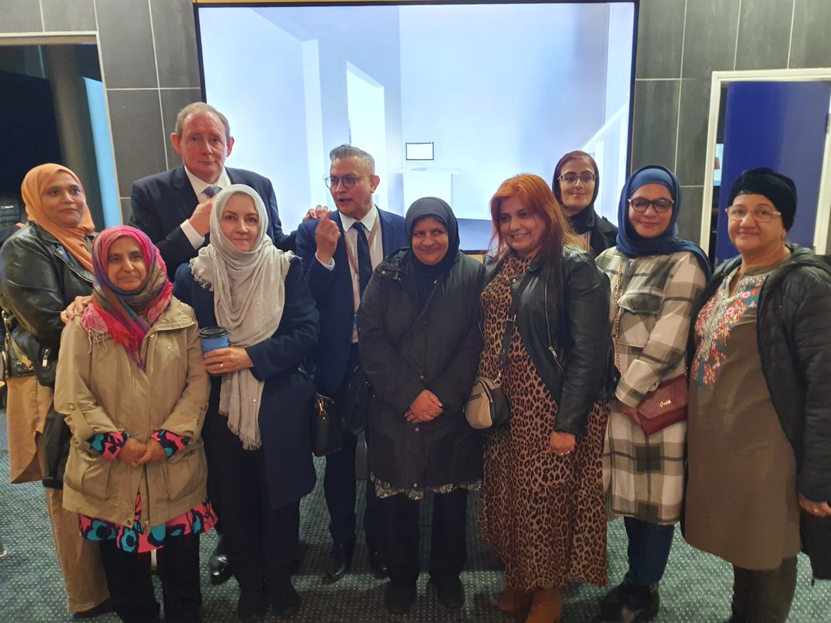 KhidmaGroup's tweet image. @Khidmaladies were invited to a Community Consultation Event at @BoltonUni seeking our feedback on the development of the University’s new medical school.
Khidma Ladies enthusiastically participated.
#helpcommunity 
#education