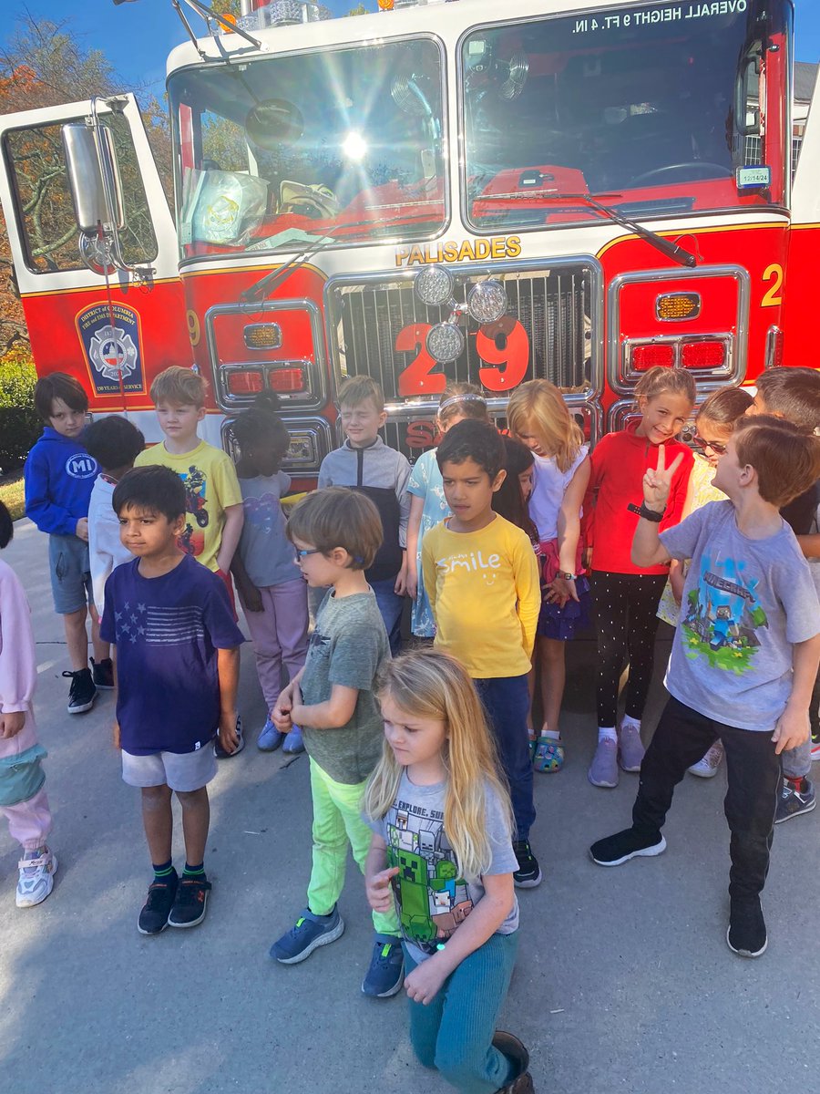 dcfireems's tweet image. Engine 29 from Palisades provided an apparatus display and presentation to the excited students at @StoddertNews in Glover Park. Fun for the firefighters and children alike. Every day is a community day. #DCsBravest