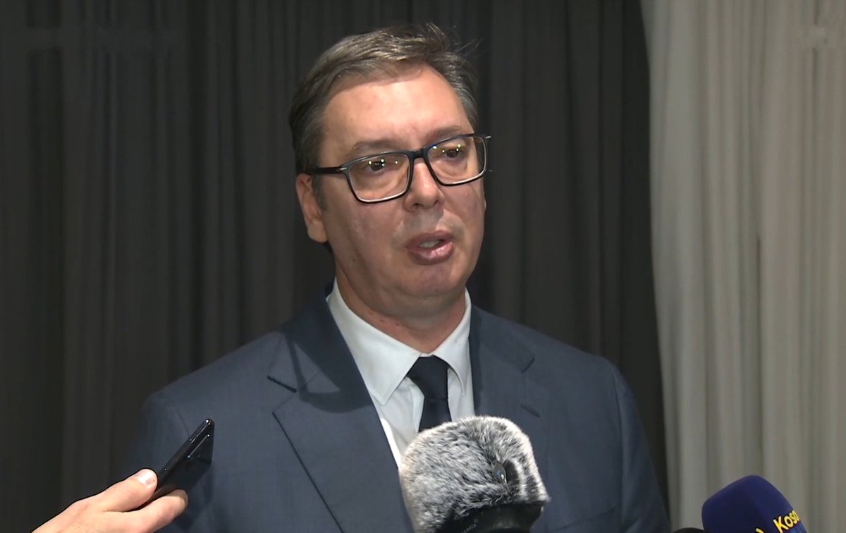 sns_srbija's tweet photo. Председник Србије Александар #Vucic @avucic изјавио је да је Србија у складу са својом политиком јасно рекла да жели да се примене сви споразуми који су потписани, и нагласио је да не може да прихвати чланство у УН, нити тзв. независност Косова. https://t.co/iHCAOoU2Dx https://t.co/4PhkKmoWKS