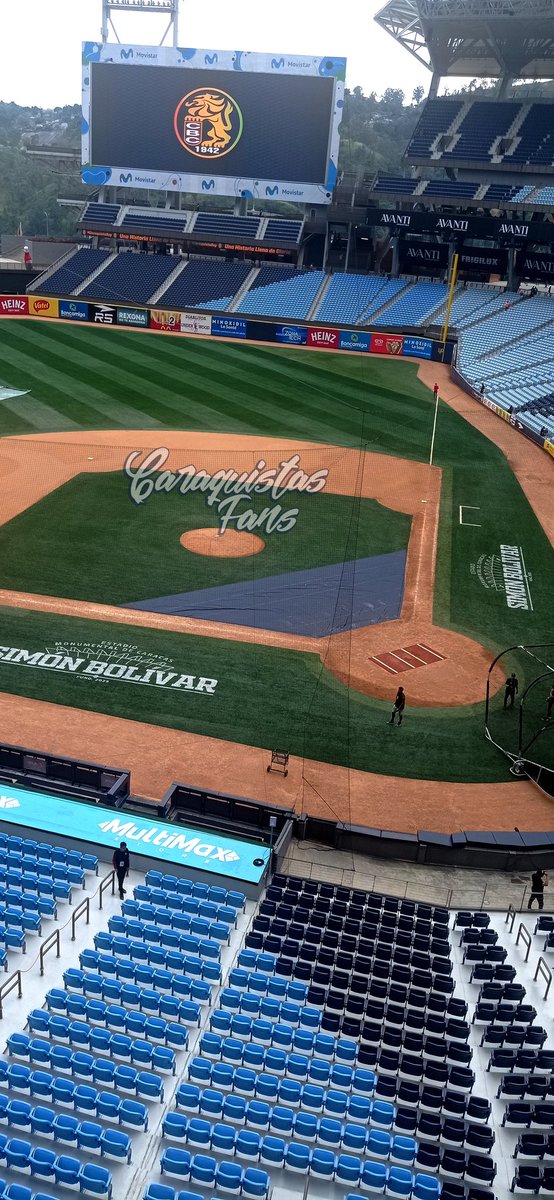 caraquistasfans's tweet photo. CARAQUISTAS!! 
Ya estamos en el Monumental Simón Bolívar

Primer Round de los eternos rivales
Caracas - Magallanes
Todo se vendió se espera un Llenazo https://t.co/trxKcTbJHS