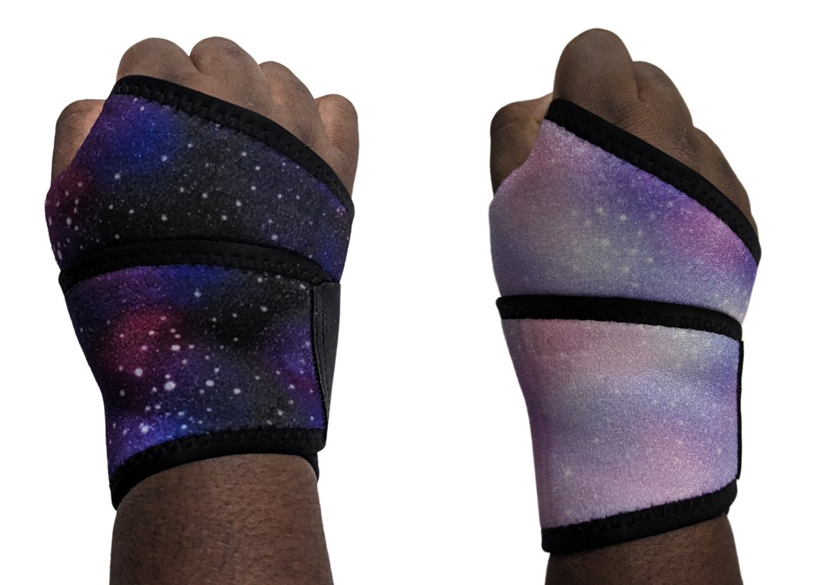 BibiBlossoms's tweet photo. It costs 0$ to Repost a Black disabled queer small business! It could lead to my next sale.

I sell pins, stickers, compression gloves, artist gloves, binders, hip braces, wrist braces, compression socks, sports bras, compression leggings &amp; more!

Store details below! https://t.co/aQjEMU4989