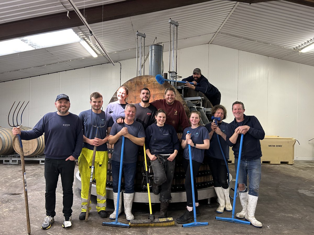And we’re done! Fantastic end to the enormous 2023 harvest, working in the winery team at the wonderful <a href="/WistonEstate/">Wiston Estate</a>. Lost track of the number of Chardonnay, Pinot Noir &amp; Pinot Meunier crates i’ve handled this month but it was…a lot! #EnglishWine 🍇 🥂 🍾