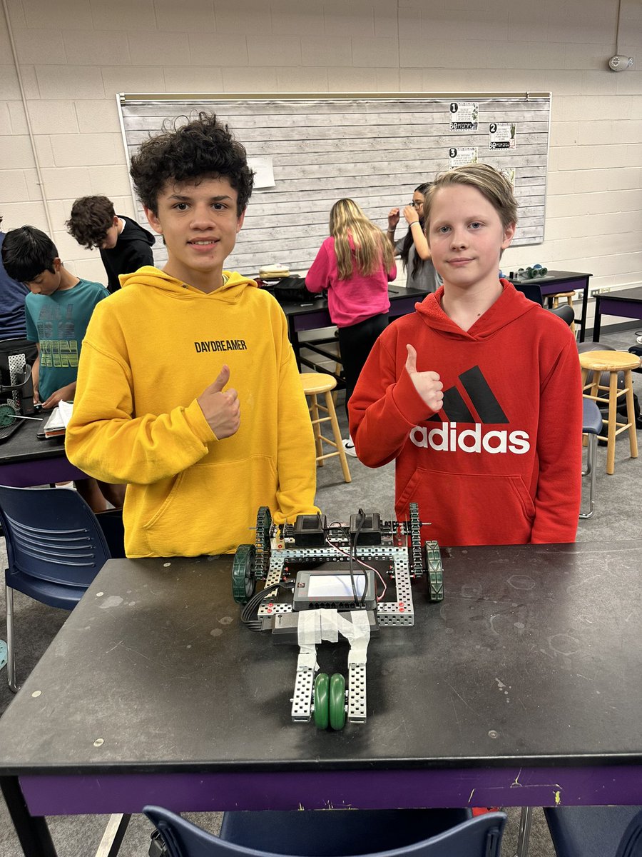 NoRoSTEM's tweet photo. Congratulations to our 1st quarter Dragster fastest car winners for STEM Robotics! #nrinspiregreat #pltw @PLTWorg #vexrobotics @VEXRobotics https://t.co/l2WpYRWEfm