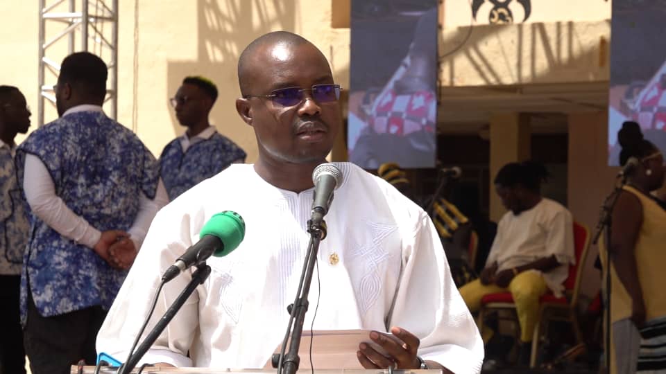 sigbf's tweet photo. #SITHO-#VITHRO 2023 : A la découverte des richesses touristiques du Burkina
Suivez 👇👇👇
https://t.co/2eP07aBGSQ
#Com_Gouv_BF
#BurkinaFaso
#SigBurkina https://t.co/NxzCY77OgU