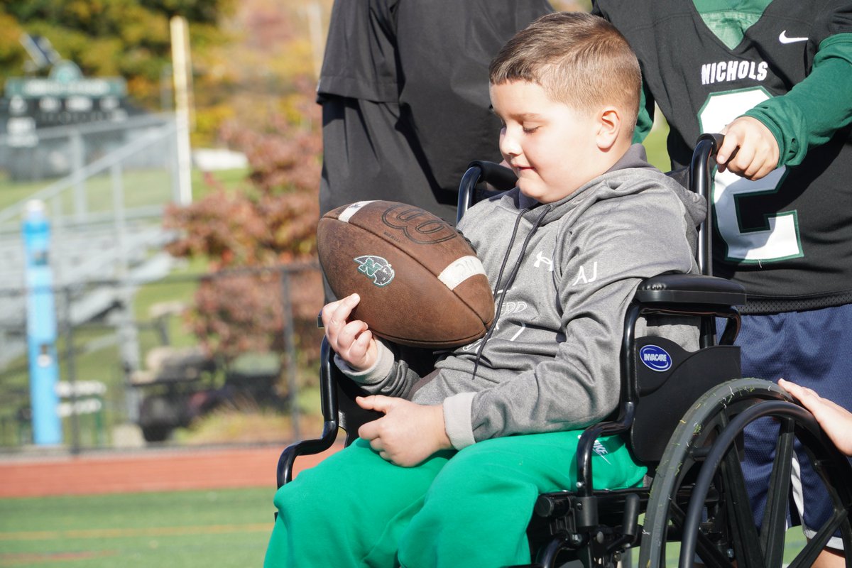 ncbison's tweet image. Thank you for stopping by AJ and you are welcome anytime to practice or a game.

AJ was recently diagnosed with an inoperable cancerous brain tumor (DIPG) on September 29th. AJ loves football and fishing.

gofund.me/a849f74e

#AJStrong #BisonPride