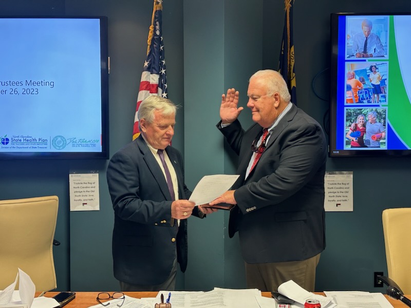 NCTreasurer's tweet photo. Moments ago, State Treasurer Dale R. Folwell, CPA, swore in new #StateHealthPlan Board of Trustees members Melanie Bush, Dr. Kerry Willis and Cy Vernon. #ncpol #shp #ncshp https://t.co/Nvg5uO8yNf
