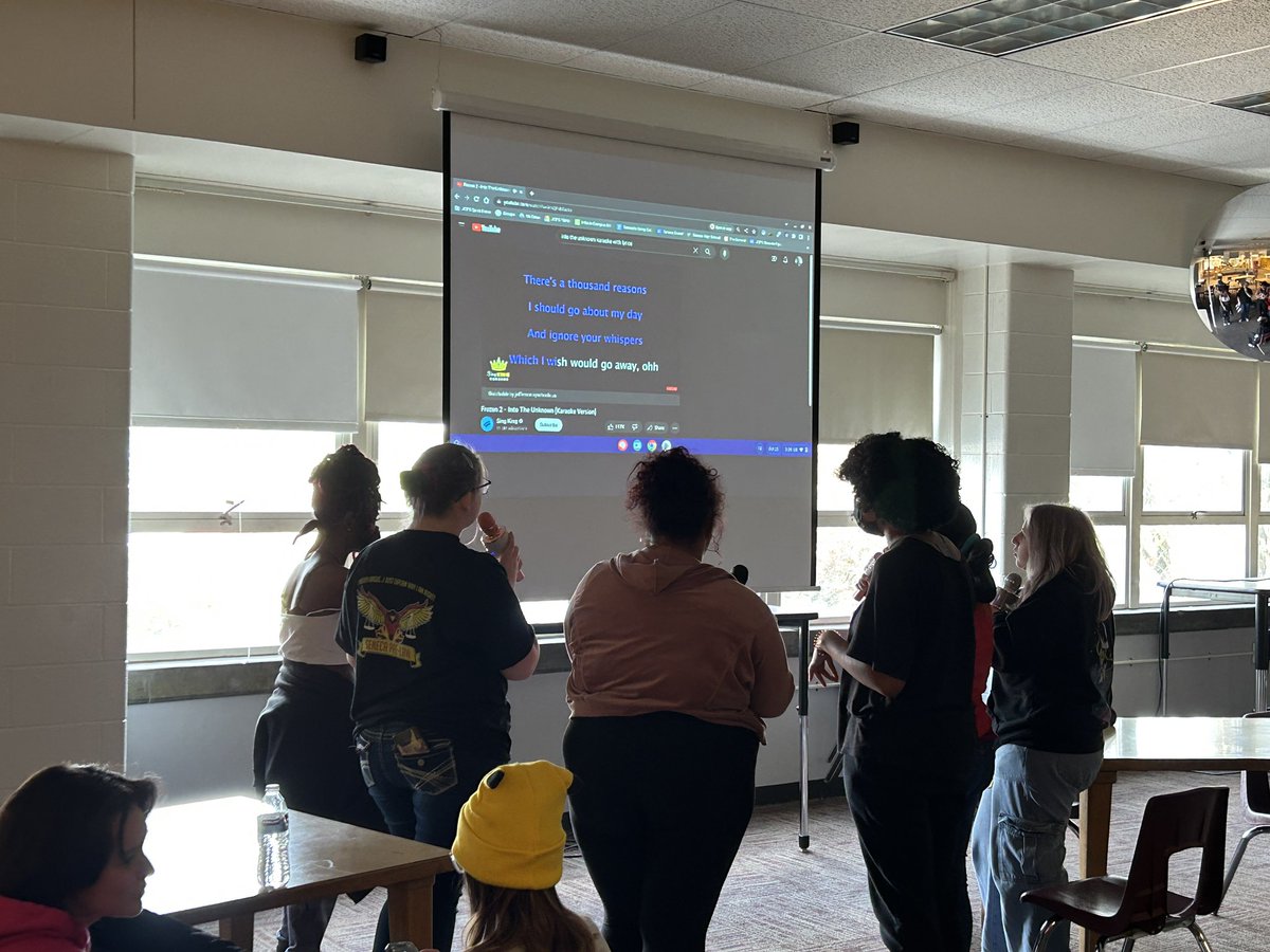 Seneca HS Library tweet media