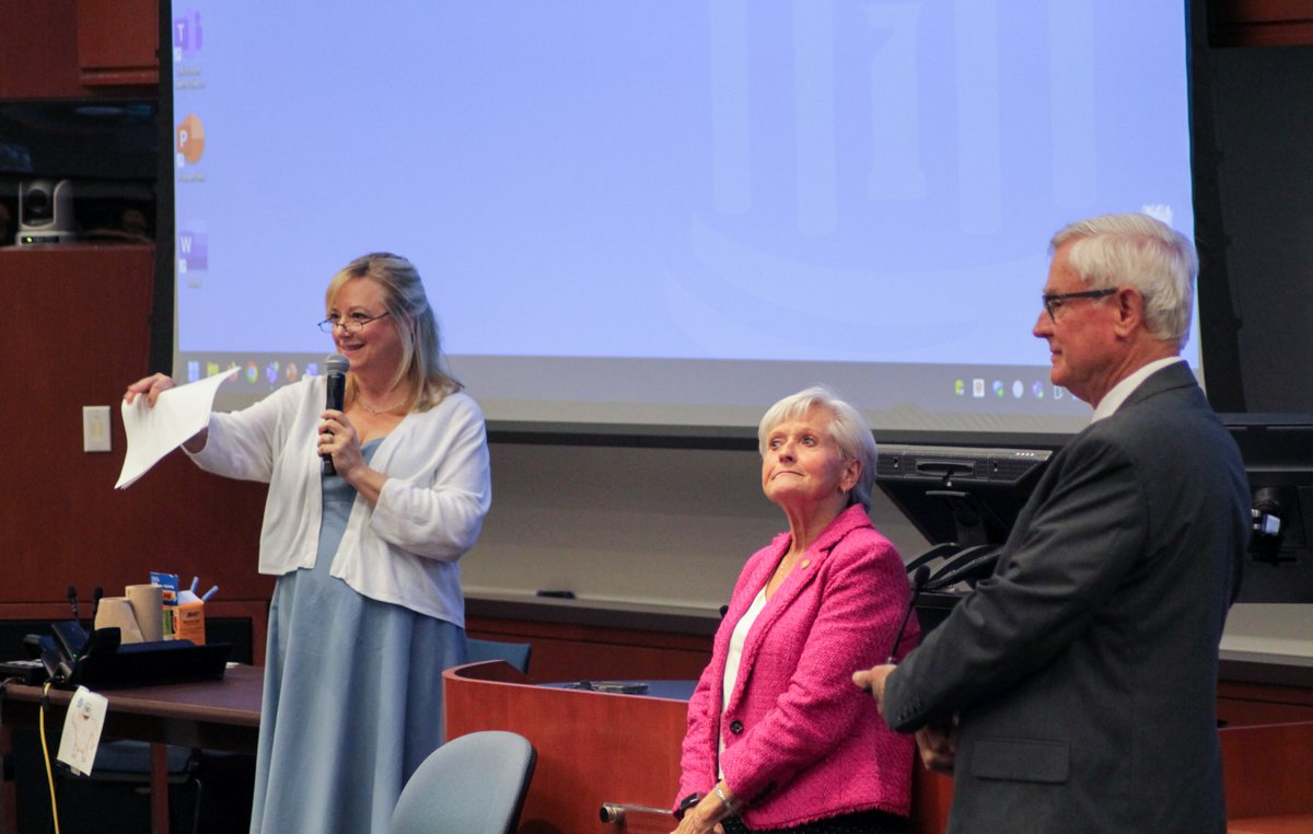 Angela Kashuba tweet media