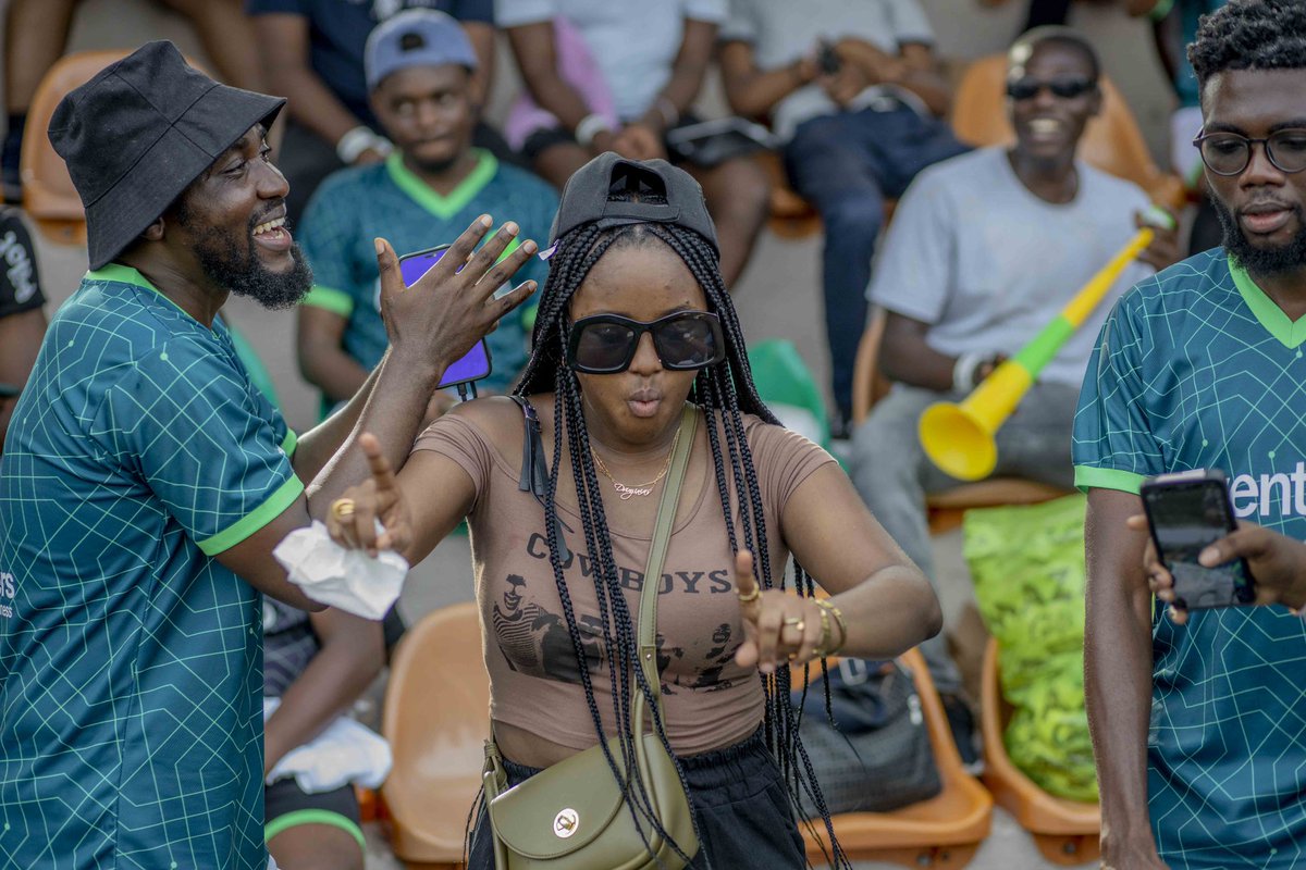 Startupcup_'s tweet photo. @Shuttlersng 🙌🏾 
Not only did they bring their high energy to the field, they also earned the Best Supporters Group Award, showing their unwavering support. 

What a fantastic combination of skills and spirit! ⚽️🏆 

#StartupCup2023 #OurGameOurWay https://t.co/H9TdRJbWuQ