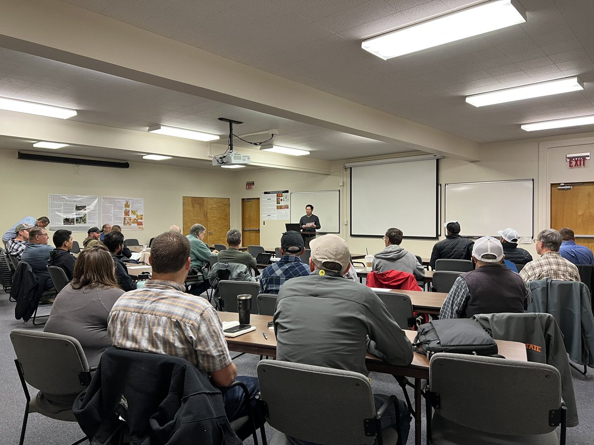 calstrawberries's tweet photo. Dr. Wei Yang’s Blueberry Pest Management meeting at #NWREC today. Thanks to the sponsors for their support and all the attendees for their interest! https://t.co/A8wAPajyQx