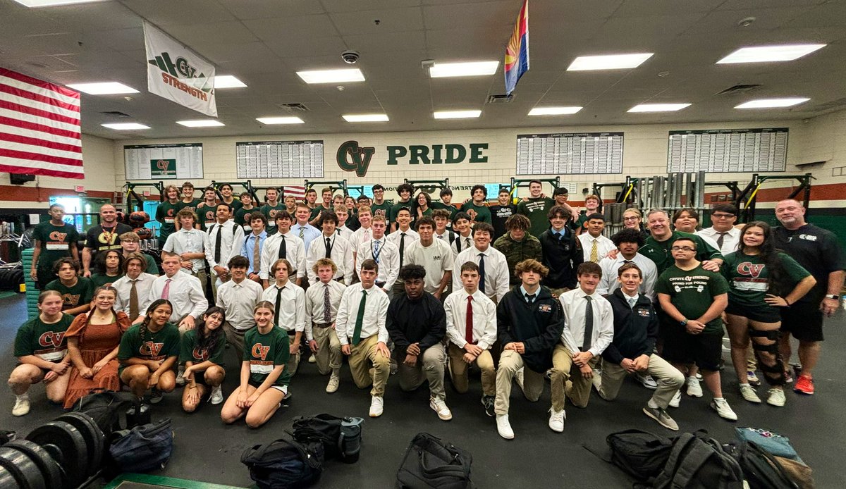 CVHSMrDumas's tweet photo. Celebrating @CampoStrength Coach Cornell for being recognized as the Best High School Teacher 2023 by the East Valley Tribune/Gilbert Sun! Congratulations Coach on this well deserved recognition! @GilbertSunNews @GPS_District @CVHSYotes https://t.co/AHoyKDNokM