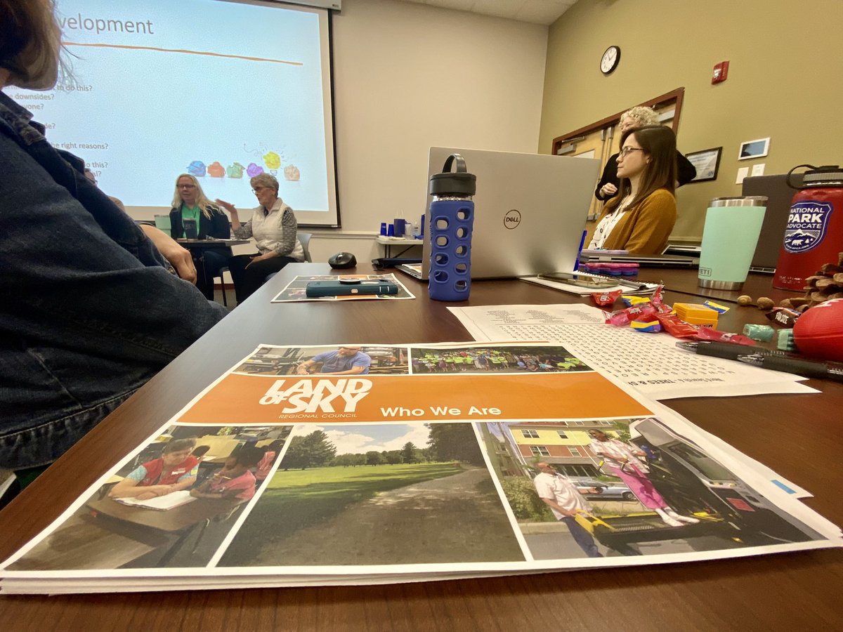 Land of Sky tweet media