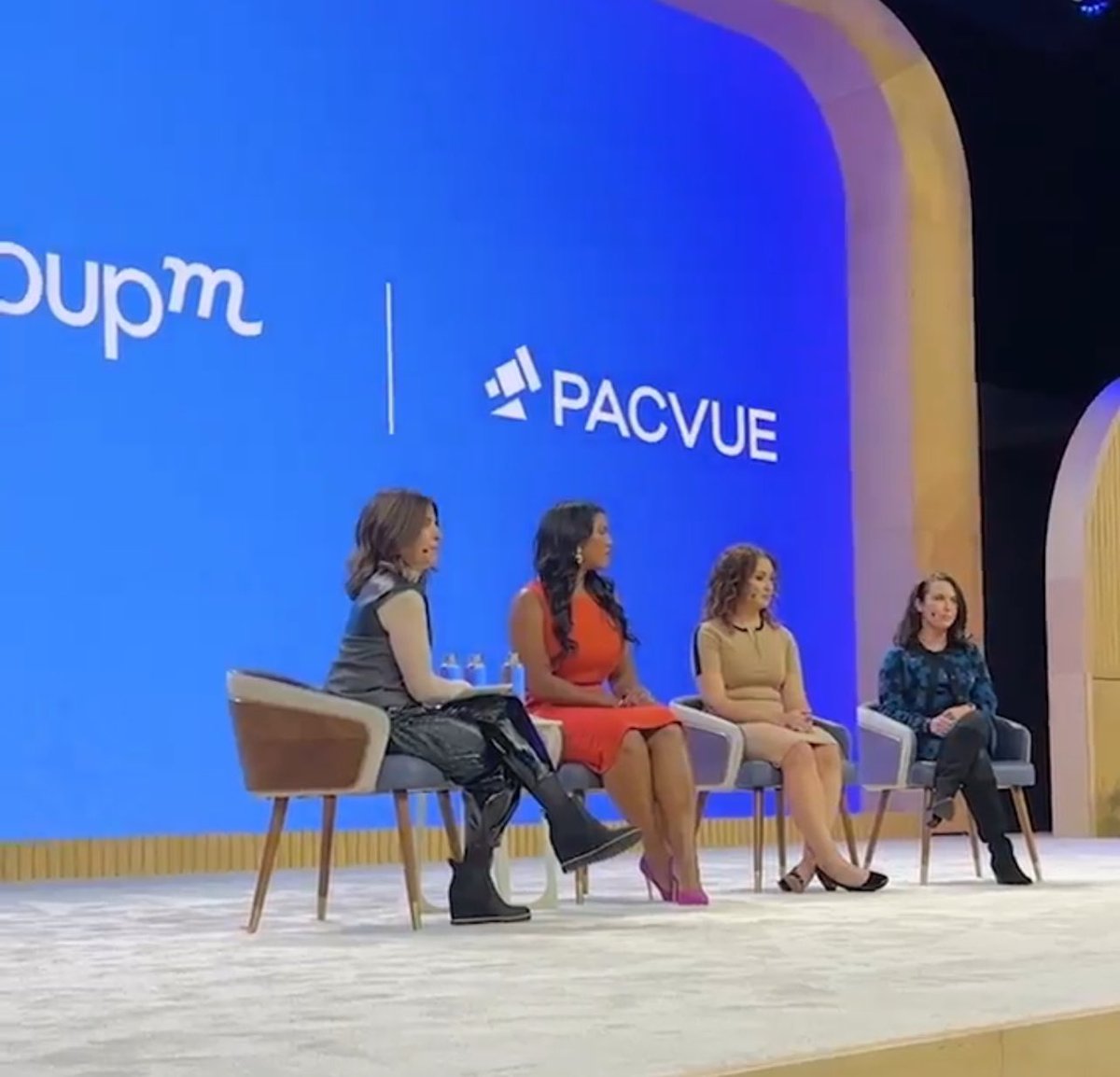 Pacvue (@pacvue) on Twitter photo 🌟 Prioritizing Customers and Innovating Together 🚀
<a href="/AmazonAds/">Amazon Ads</a> #unBoxed2023 Keynote feat. Melissa Burdick–President, Pacvue, Lauren Lavin–Exec. Director, Commerce, <a href="/GroupMWorldwide/">GroupM is now WPP Media</a>, & Diana Haussling–VP & GM, Consumer Experience & Growth, CMO, <a href="/Colgate/">Colgate Smile</a>-Palmolive. 🌟 Prioritizing Customers and Innovating Together 🚀
<a href="/AmazonAds/">Amazon Ads</a> #unBoxed2023 Keynote feat. Melissa Burdick–President, Pacvue, Lauren Lavin–Exec. Director, Commerce, <a href="/GroupMWorldwide/">GroupM is now WPP Media</a>, & Diana Haussling–VP & GM, Consumer Experience & Growth, CMO, <a href="/Colgate/">Colgate Smile</a>-Palmolive.