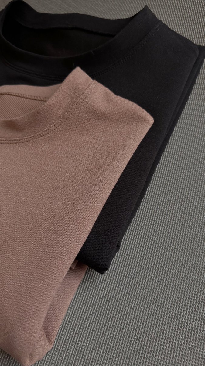 melq_nab's tweet image. РОЗЫГРЫШ!

Добрый день.
Меня зовут Евгений и я делаю одежду: футболки, худи, свитшоты, манишки (надеюсь, список будет пополняться).
Набрать лайков вы не смогли, НО вам назло я все равно разыграю для вас ФУТБОЛКУ.
От вас - RT.
Результаты будут 26.11.23 из тех, кто сделал ретвит