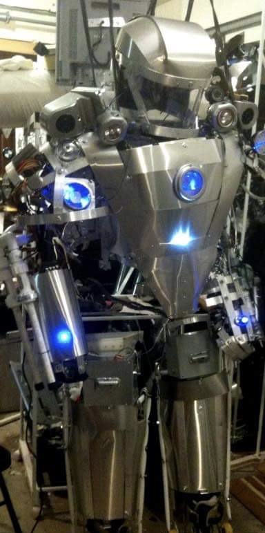 TheAtomic1911's tweet photo. @ElonMuskAOC Convince you to fund me to build open source exoskeleton armor. https://t.co/vC0SV2UcYx