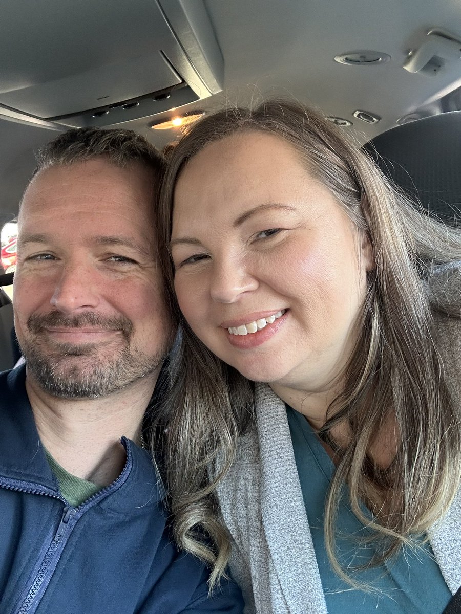 kurtarnold_kurt's tweet image. Stopped for lunch at the @Wendys where I first asked @TanyaArnold78 out. I mean she did say no, but look where we are at now! 

#itallworkedout #dontgiveup