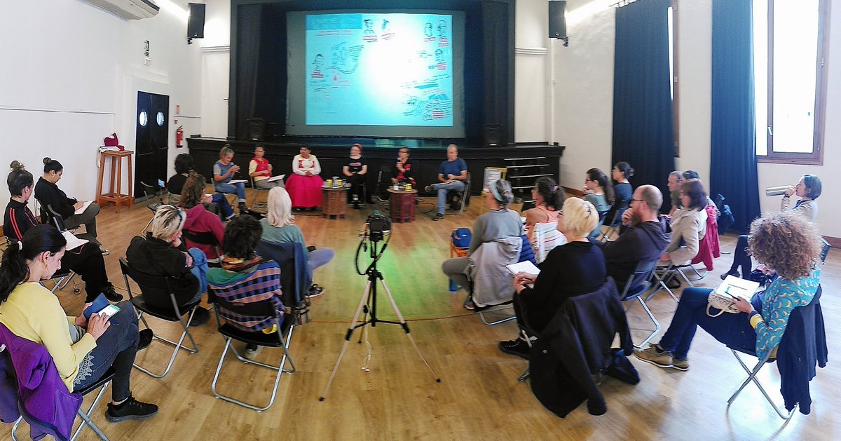 I si tenim més en comú del que pensem?
💬 Compartint l'impacte del procés de colonització viscut a les comunitats presents a la #ResidènciaTransrural de #BalkarEarth
👉🏾 Nació Nisga'a 
👉🏾 Los Uros
👉🏾 Sápmi
👉🏾 Catalunya
+ informació a balkar.earth/residencial 
<a href="/faberllull/">faberllull</a>