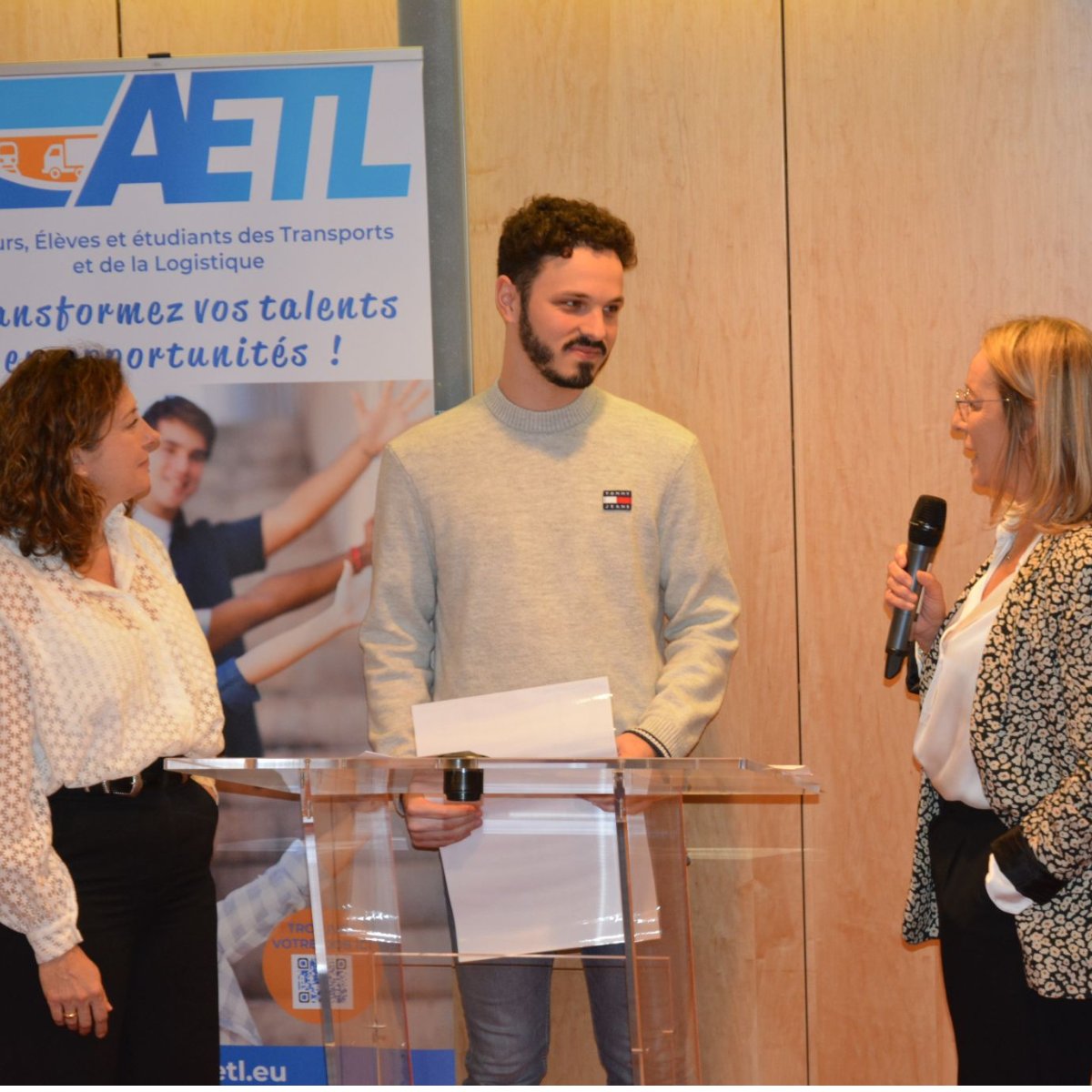 Félicitations à Marius Marillet et Foucauld de Bentzmann, étudiants du MSc Supply Chain et Transformation Digitale, qui se sont distingués au concours MMSC By <a href="/AETL1/">AETL</a>, l'association qui réunit tous les Acteurs professionnels, Elèves et étudiants du Transport et de la Logistique 👏